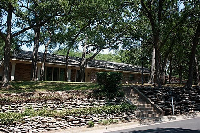 1st image of 1107 Driftwood Dr