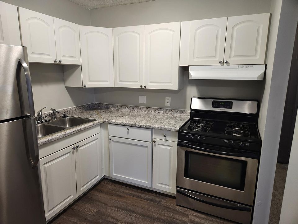 1st image of 7254 72nd Ln N APT 354