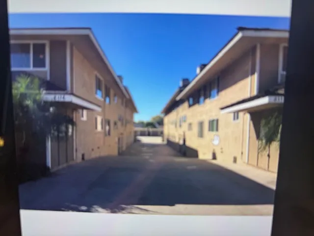 1 bed, 700 sqft, $1,850 — Photo 2