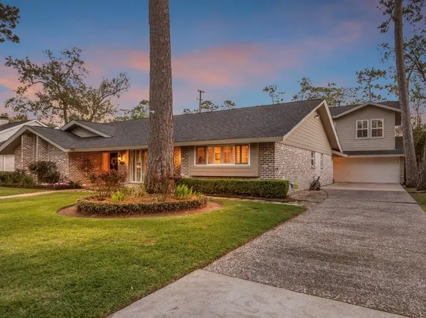 13511 Queensbury Ln, Houston, TX 77079