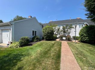 13D Chadwick Ln, Monroe Township, NJ 08831