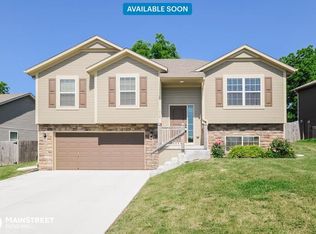 715 Emerson Dr, Belton, MO 64012