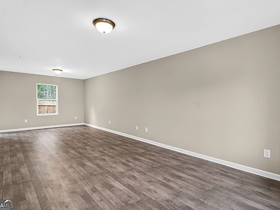 3rd image of 203 N Cary St