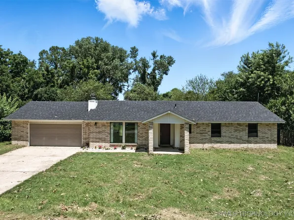 1121 S 221st West Ave, Sand Springs, OK 74063