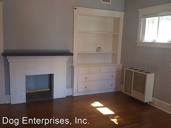 5th image of 2552 A St #2548