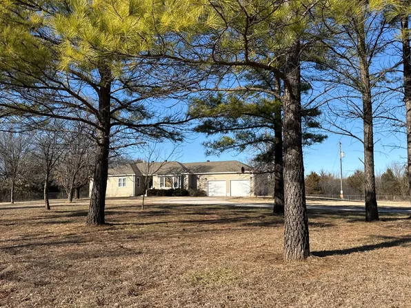 1817 Osage Rd, Fort Scott, KS 66701