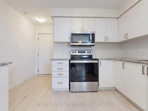 624 Rexdale Blvd #4, Toronto, ON M9W 1N6