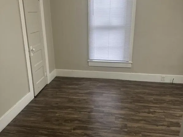 334 E Empire St, Freeport, IL 61032