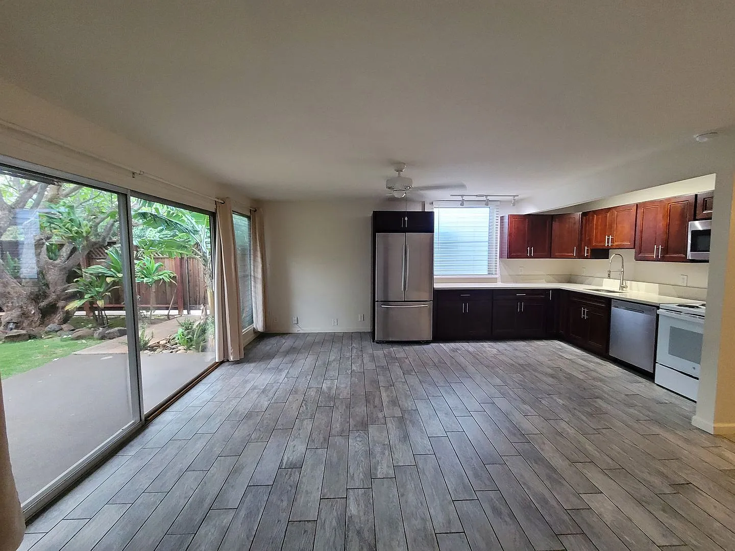Lahaina 1 bedroom close to the Ocean! — Photo 3