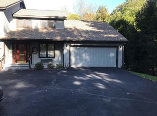 202 S Hampton Dr, Bristol, TN 37620