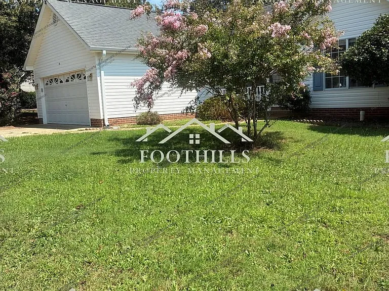 1003 Ravenswood Dr — Photo 22