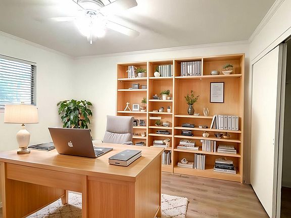 3rd image of 2202 Enfield Rd #2B-1Ba-900Sqft