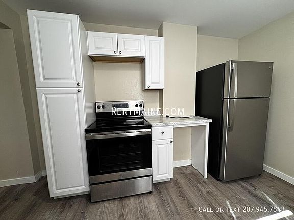 4th image of 7 Bennett Ave APT 1