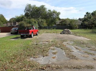 305 S 9th St, Pflugerville, TX 78660