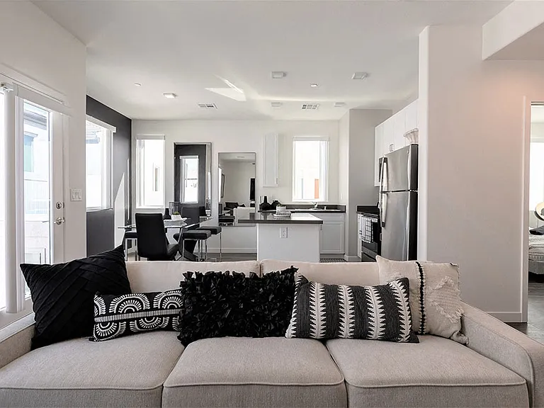 The Alowyn Homes at Centennial — Photo 14
