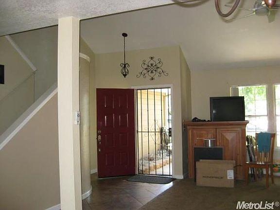 2nd image of 15001 Hollyhock Ct