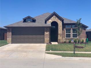 440 Sandhurst Dr, Crowley, TX 76036