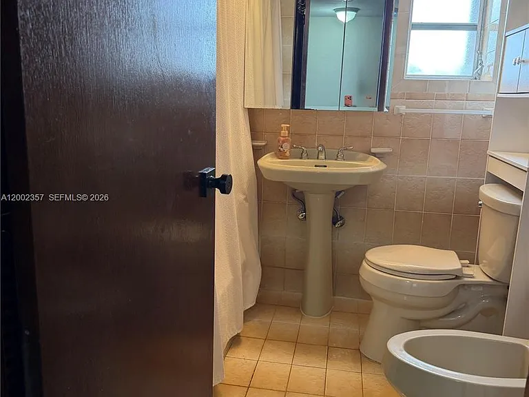 251 SW 69th Ave — Photo 14