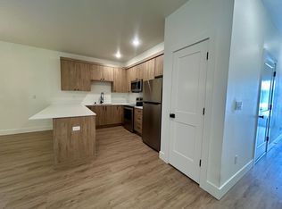 11015 NE 26th St #6, Vancouver, WA 98684
