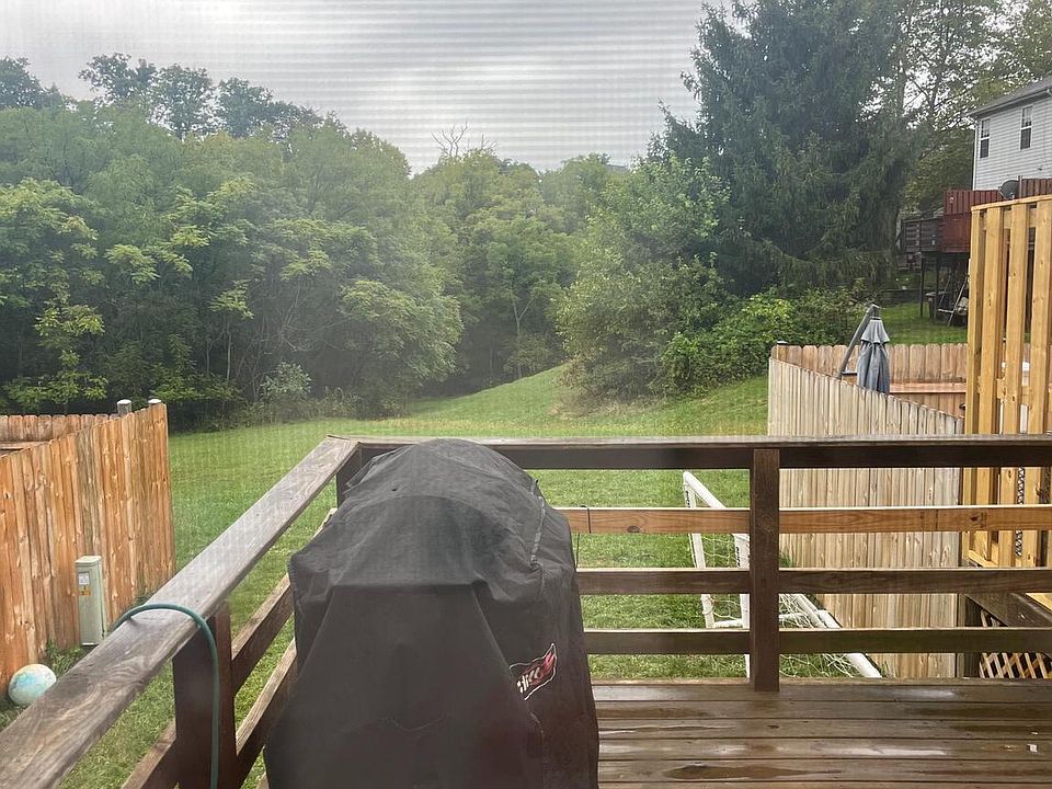 2nd image of 213 Waterford Ln
