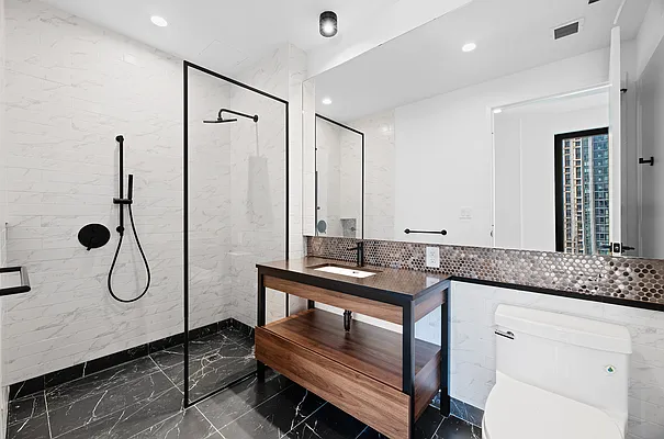 Rented by West 124th Manager LLC | media 53