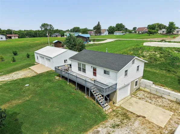 17836 Timberline Dr, Moravia, IA 52571