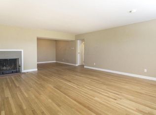 2565 Charing Rd APT 2, Upper Arlington, OH 43221