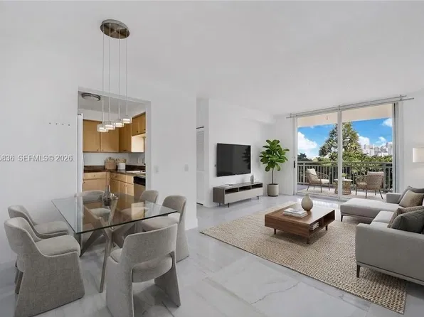 2475 Brickell Ave APT 704, Miami, FL 33129
