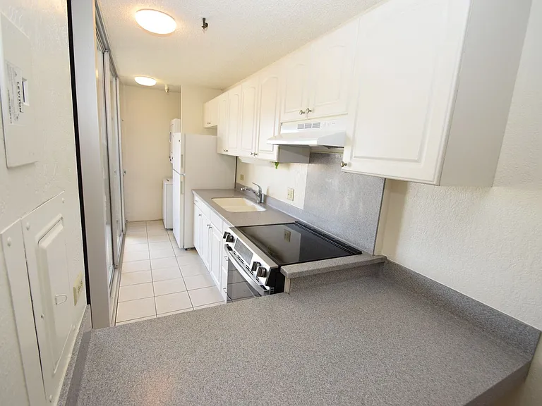 1226 Alexander St #802 — Photo 24