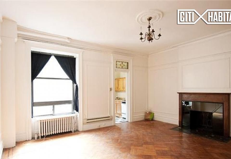 1st image of 250 W 71st St APT 3R