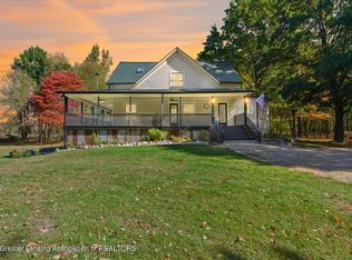 5810 S Royston Rd, Eaton Rapids, MI 48827