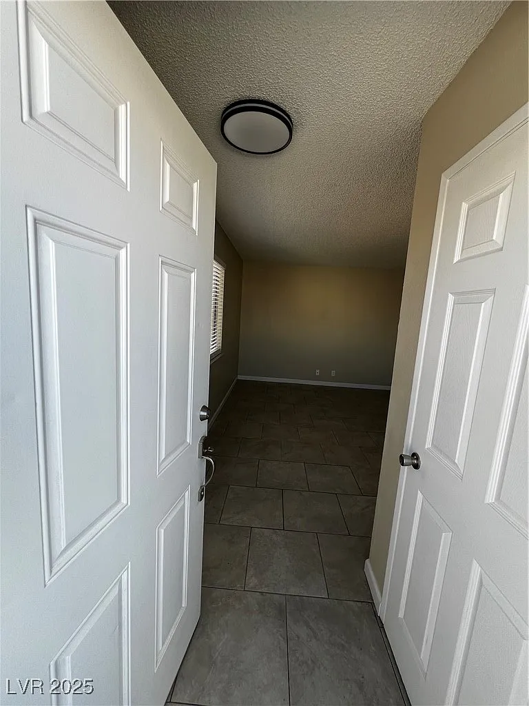 6941 Appleton Dr — Photo 2