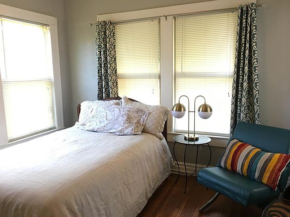 Bedroom-Full Bed- 1st view