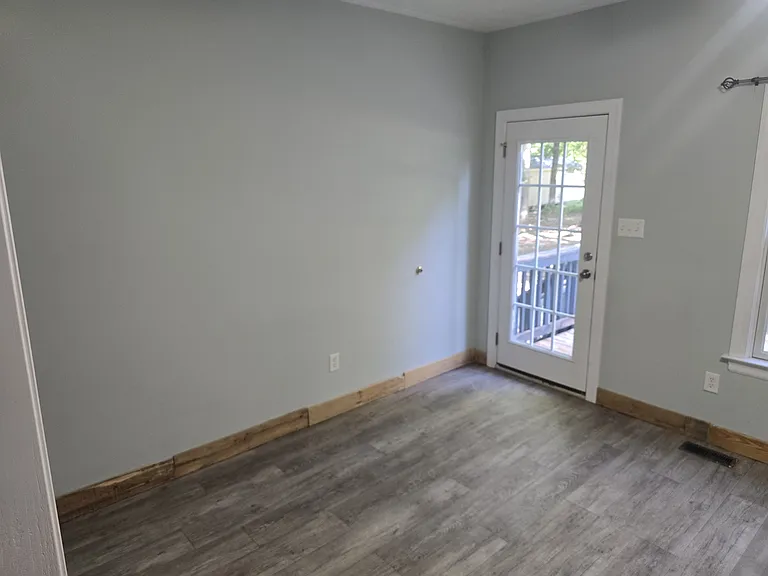308 Madison Ct — Photo 18