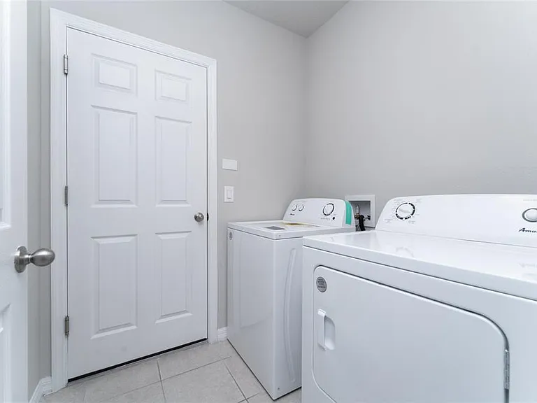 3085 Bella Vista Dr — Photo 13