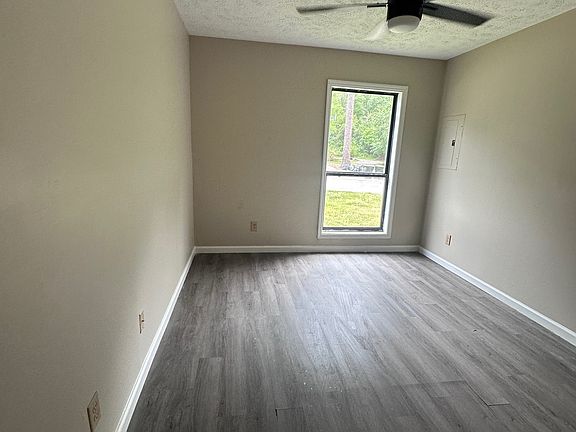 4th image of 5807 Aftonshire Dr #1