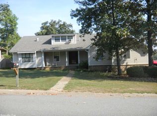 300 White Tail Ln, Jacksonville, AR 72076
