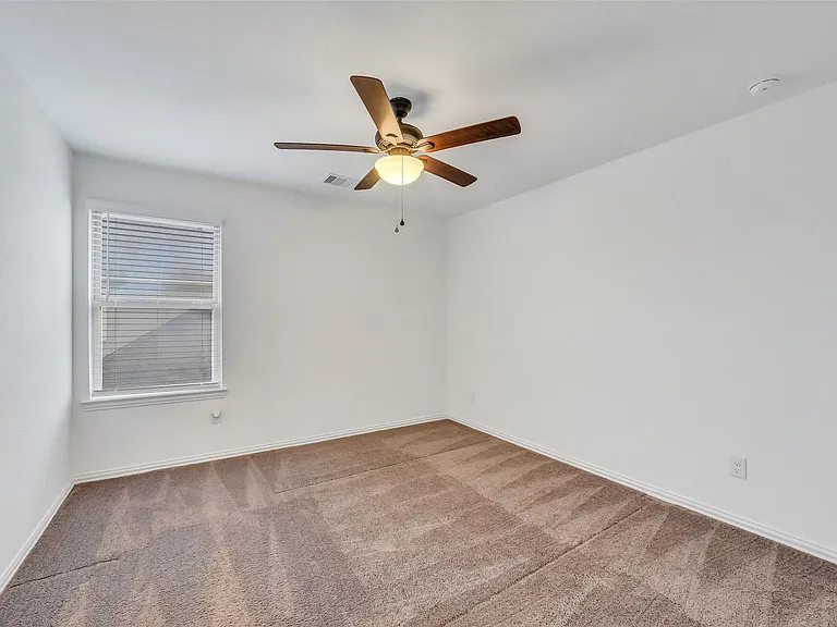 31618 Donoso Dr — Photo 25