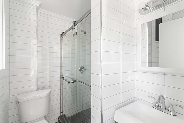 Rented by Compass | media 9