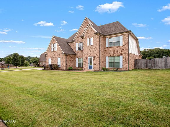 4th image of 1284 Heritage Lake Dr