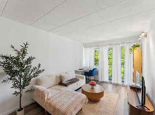 76-01 113th St #3D, Forest Hills, NY 11375