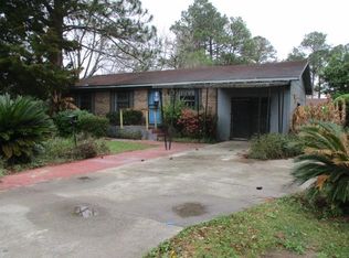 619 Golden Rd E, Tifton, GA 31794