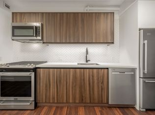 21 India St APT T2705, Brooklyn, NY 11222