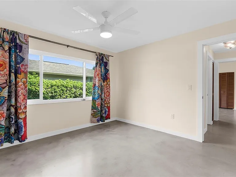 4250 Marlowe Dr — Photo 25