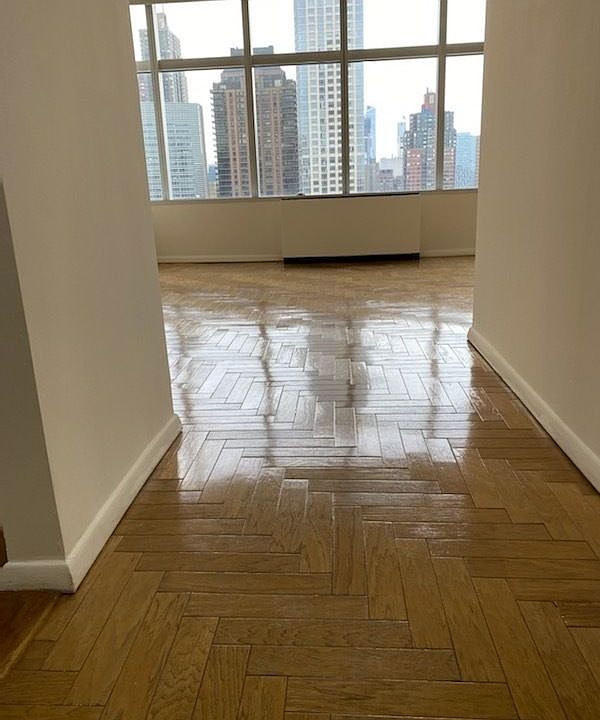 1st image of 160 W 66th St APT 21H