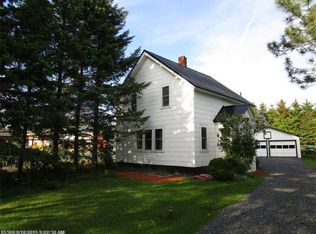 46 Parsons St, Presque Isle, ME 04769