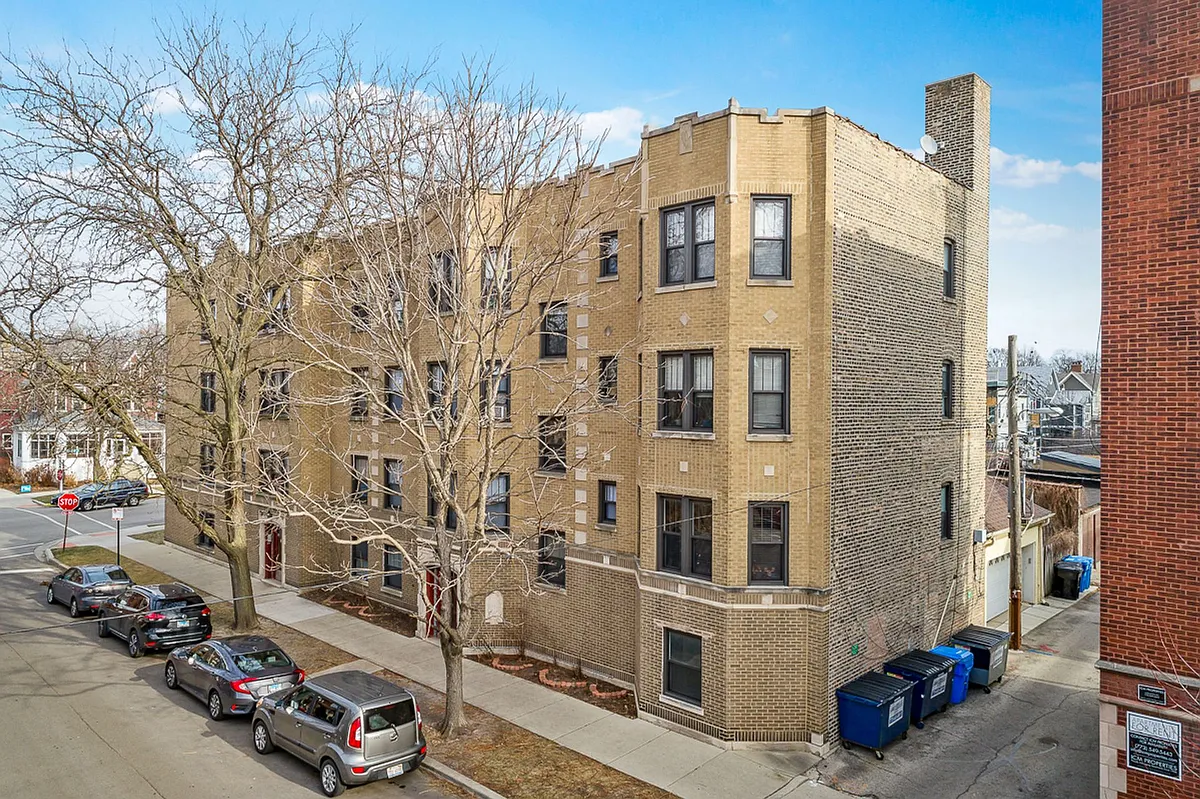 Building Photo - 4547 N Leavitt St