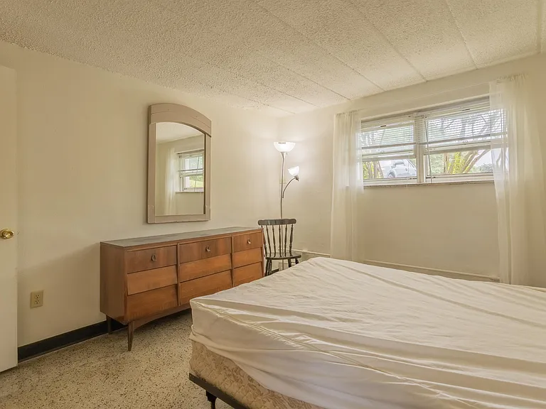 2441 Holmes St #5 — Photo 22