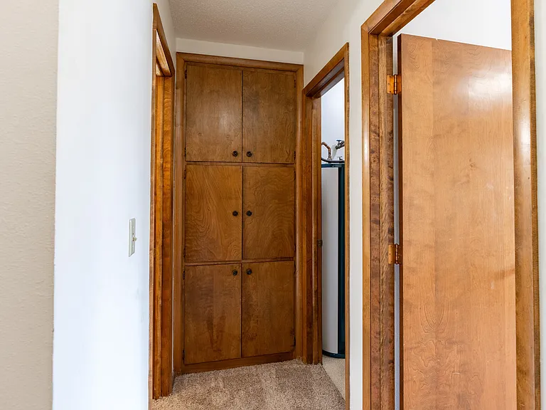 Fargo, ND Carr Apartments | 11A | Hallway