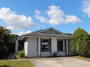 5118 Springwood Dr, Tampa, FL 33624